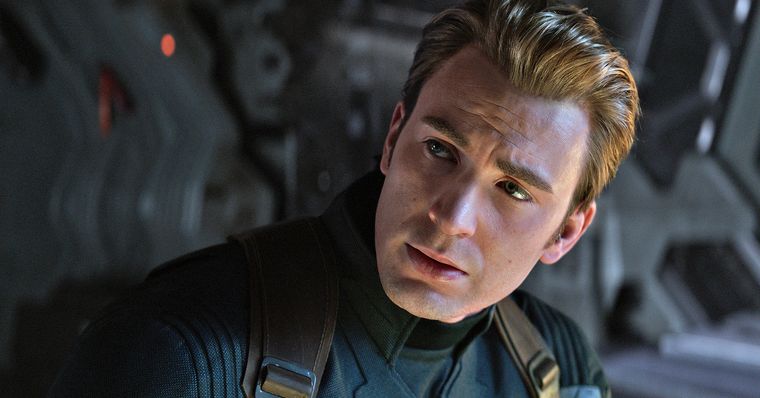 Steve Rogers, interpretado por Chris Evans, em Vingadores: Ultimato