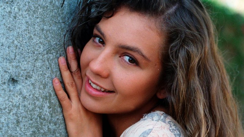 Cena com a protagonista da novela Marimar (Imagem: Divulgação/Globoplay)