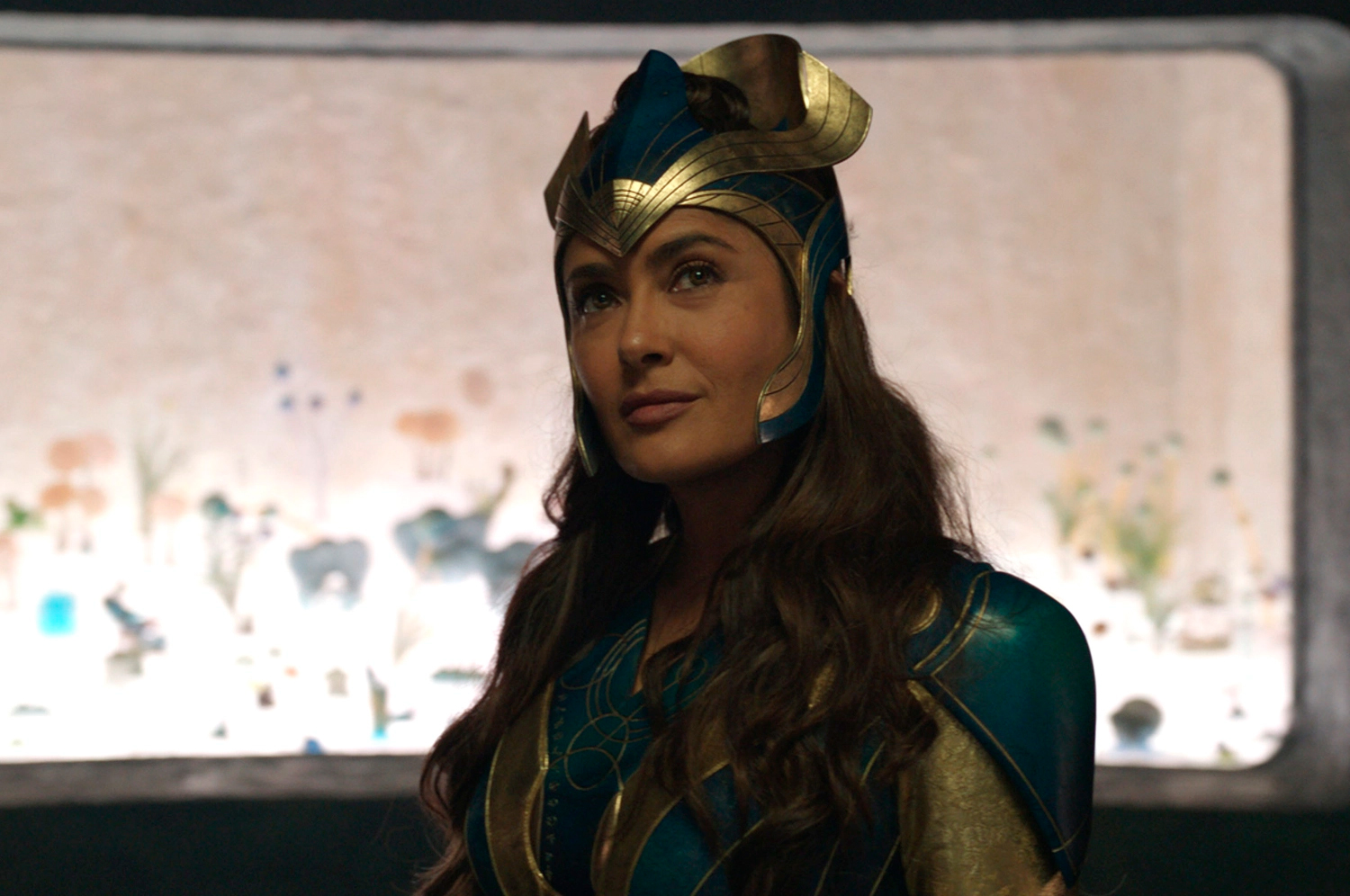 Ajak: Personagem de Salma Hayek é a primeira morte chocante de "Eternos