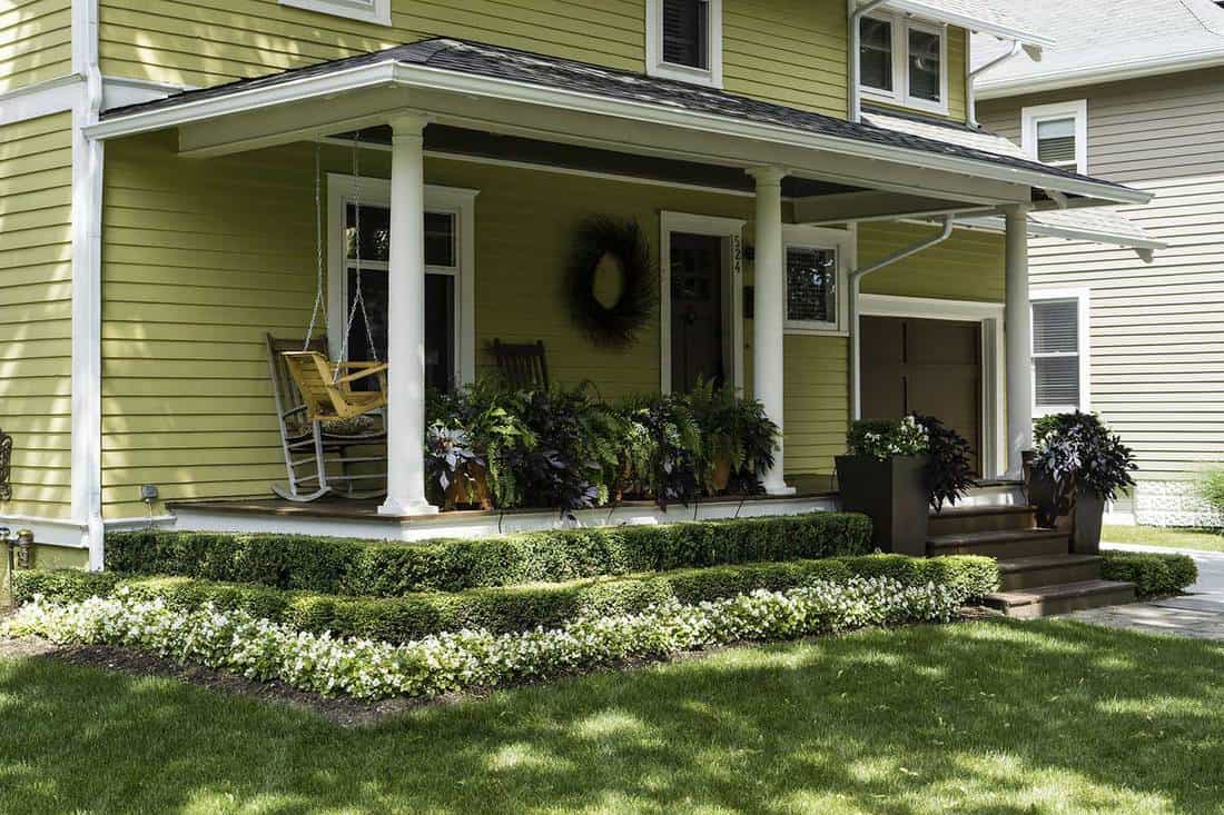 fachada com plantas