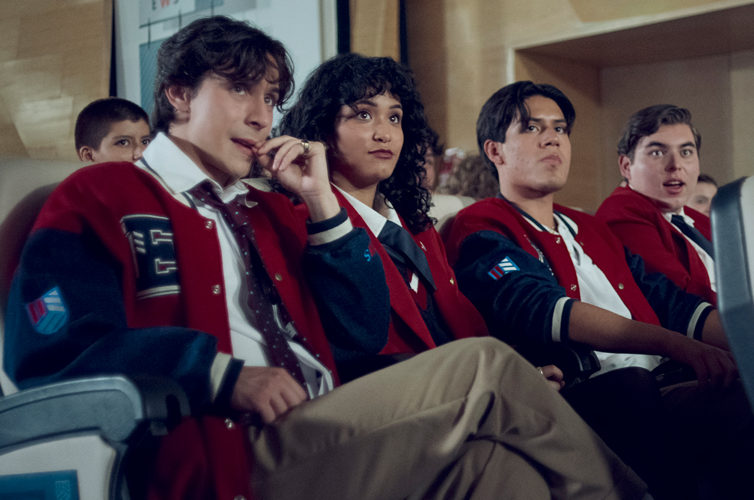 Ao abandonar drama da novela, 2ª temporada de "Rebelde" luta para acertar no ritmo (Primeiras Impressões)