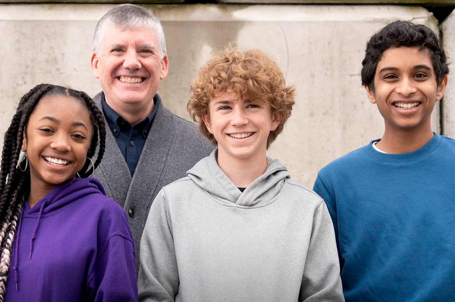 Rick Riordan deleta post sobre série de "Percy Jackson" e gera especulações entre os fãs; entenda!