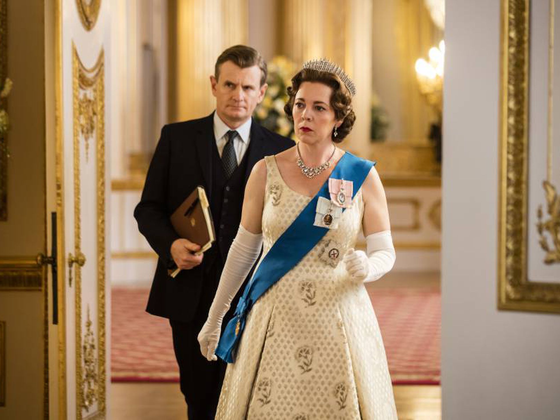 segundo-diretor-the-crown-podera-interromper-filmagens-em-respeito-a-memoria-da-rainha-elizabeth
