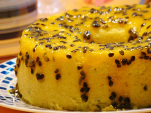 Receita de Bolo de Maracujá que fica super fofinho e é muito fácil de preparar