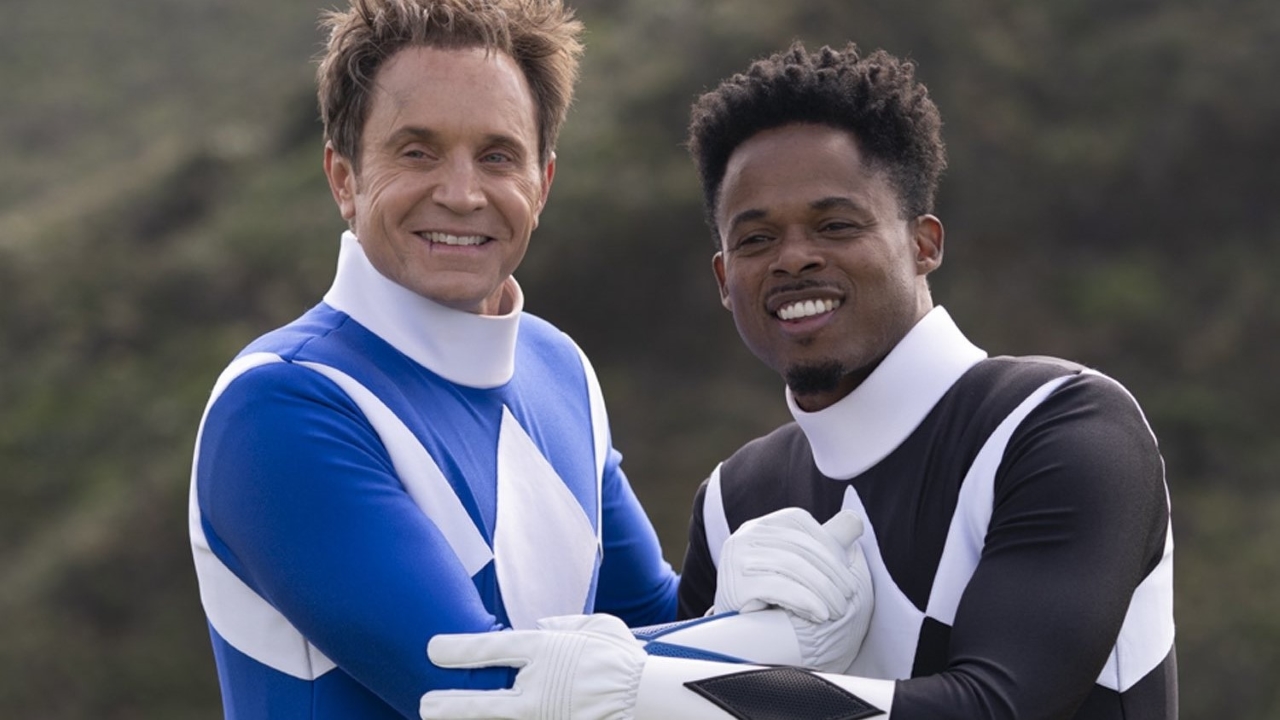 David Yost e Walter Emanuel Jones em Power Rangers: Agora e Sempre (Reprodução / Netflix)