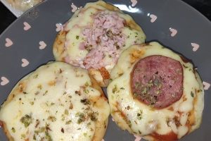 Veja como fazer Mini Pizza em casa para economizar